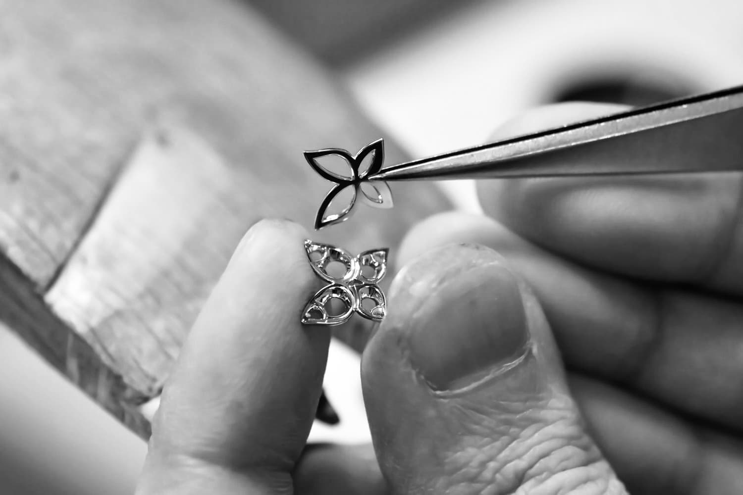 パピヨンペンダント制作