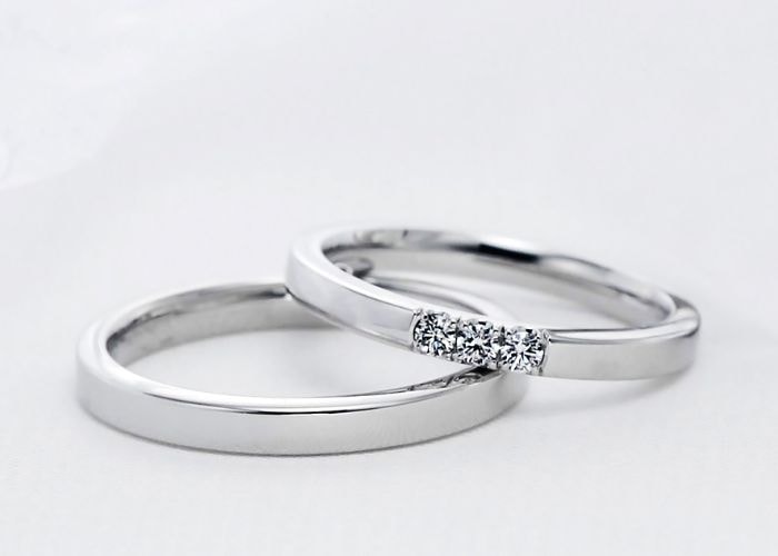 3石のダイヤが映える輝き