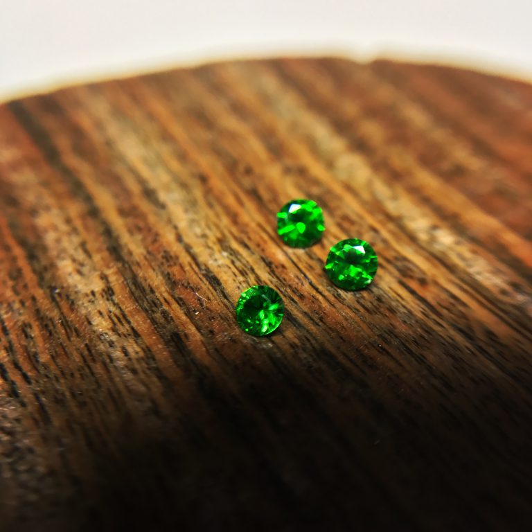 デマントイド（Demantoid）